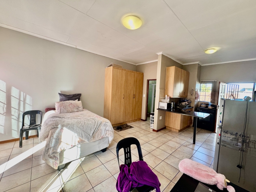 1 Bedroom Property for Sale in Die Bult North West